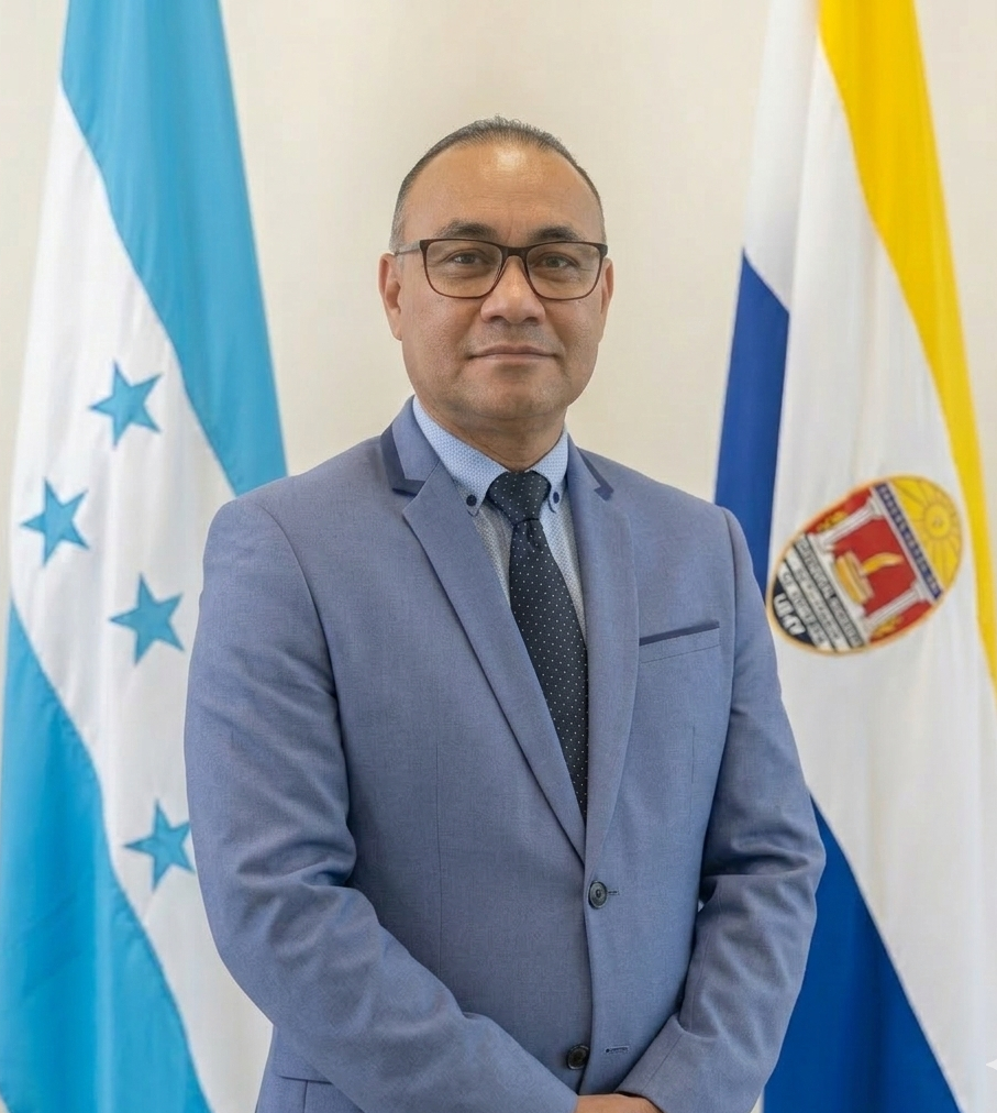 Máster. Marlon Galindo